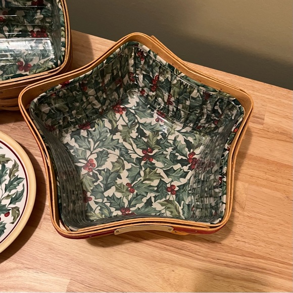 3pc Longaberger Holly Set incl 2001 Star Basket, 8” plate and loaf basket - Picture 2 of 9
